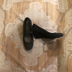 Grey wedge shoes